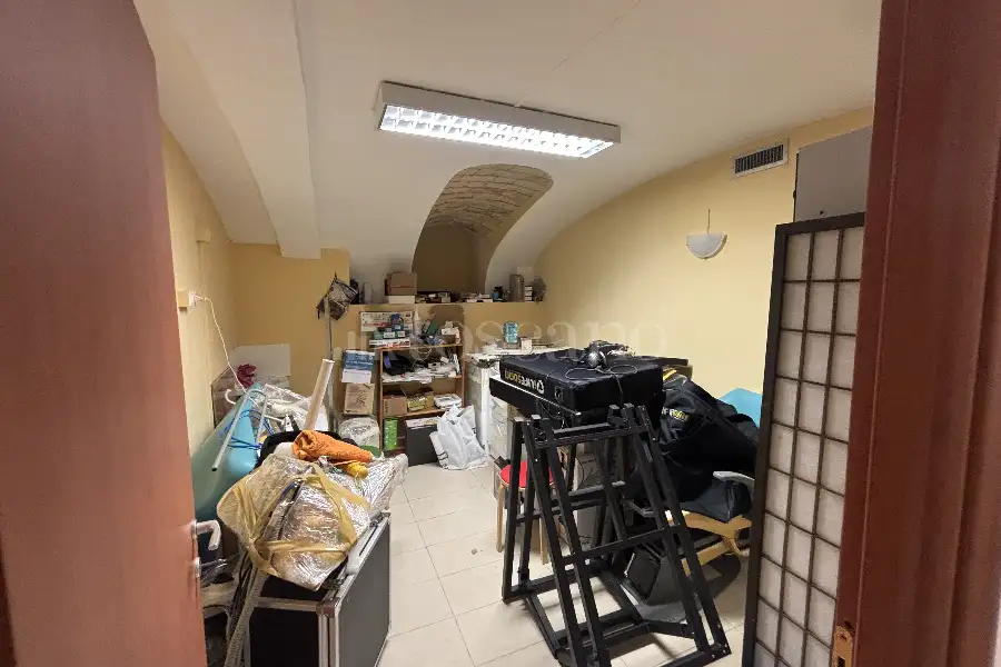 Negozio in vendita di 178 mq a €339.000 (rif. 25/2026)