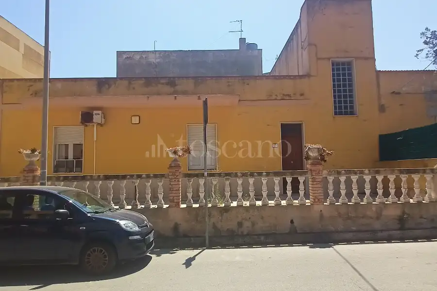Casa Indipendente in vendita di 458 mq a €185.000 (rif. 39/2026)