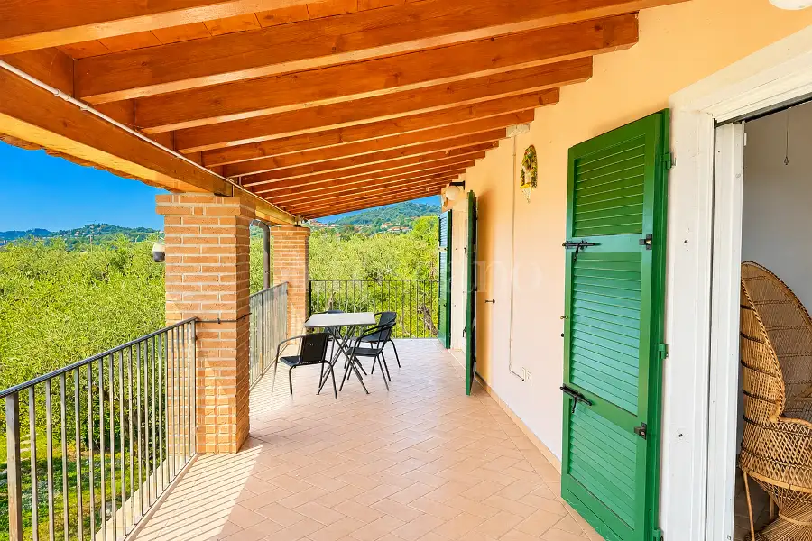 Villa in vendita di 400 mq a €1.200.000 (rif. 24/2026)