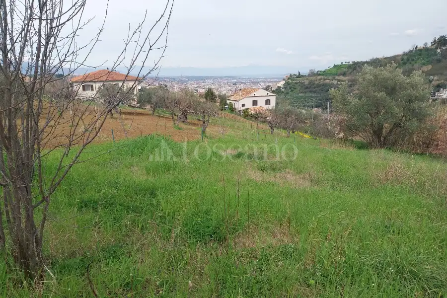 Edificabile Residenziali in vendita di 1.200 mq a €75.000 (rif. 13/2026)