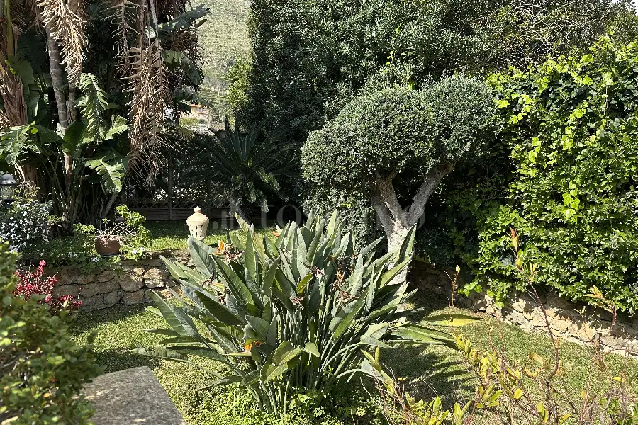 Villa in vendita di 212 mq a €429.000 (rif. 14/2026)