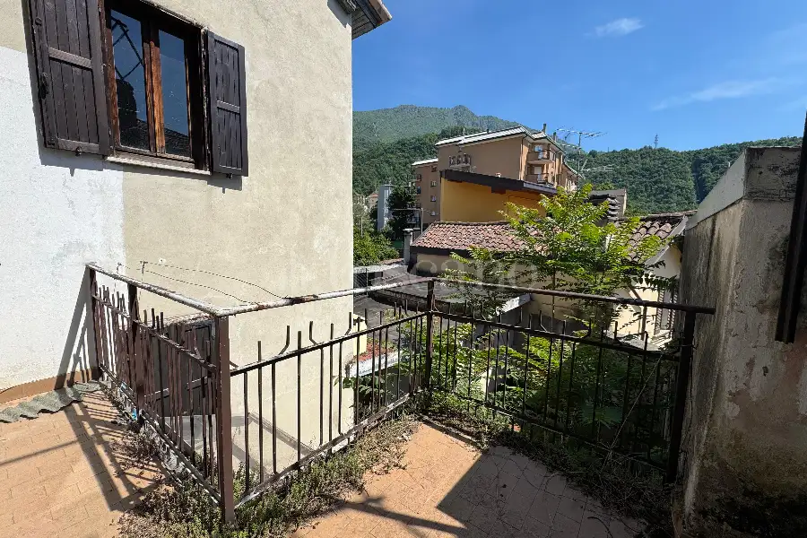 Casa Indipendente in vendita di 376 mq a €177.000 (rif. 7/2026)