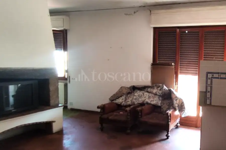 Attico in vendita di 206 mq a €249.000 (rif. 35/2025)