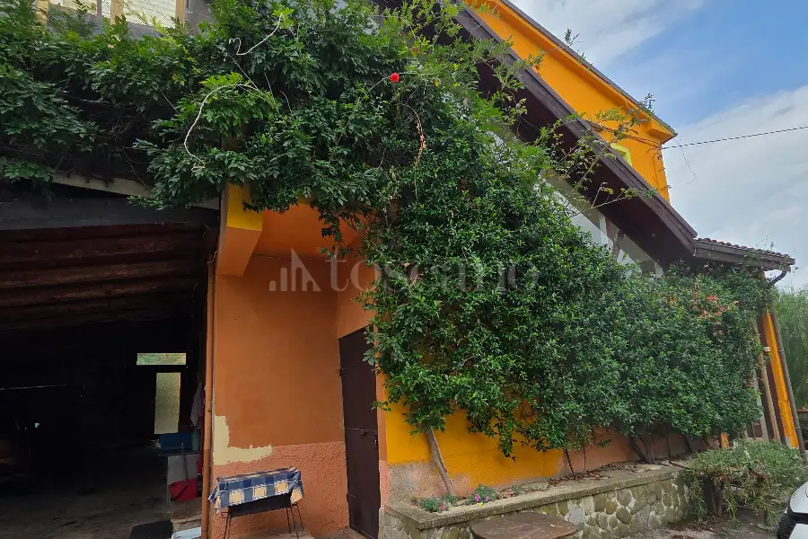 Casa Indipendente in vendita di 330 mq a €110.000 (rif. 35/2025)