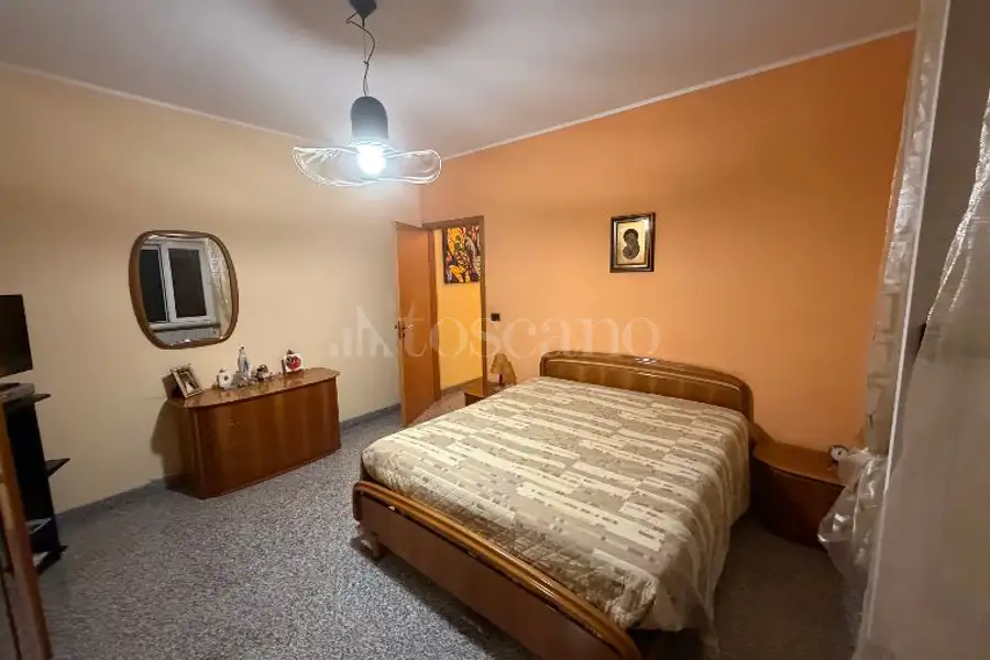 Casa Indipendente in vendita di 280 mq a €295.000 (rif. 25/2026)