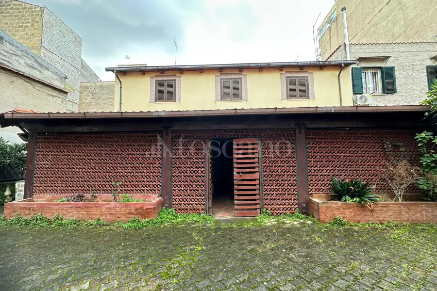 Casa Indipendente in vendita di 233 mq a €199.000 (rif. 95/2025)