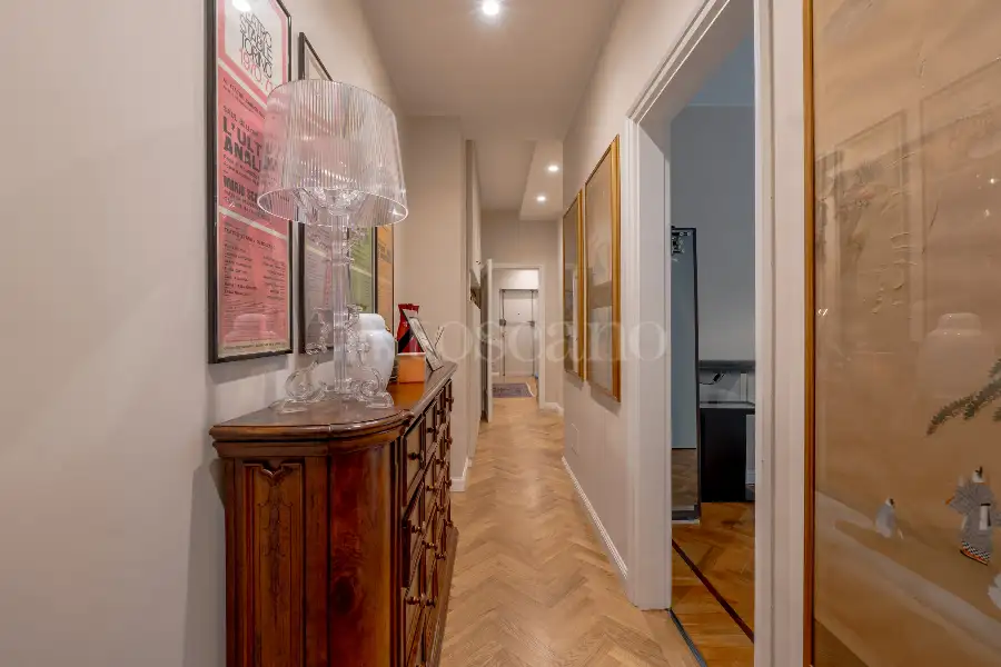 Casa in vendita di 200 mq a €700.000 (rif. 11/2025)