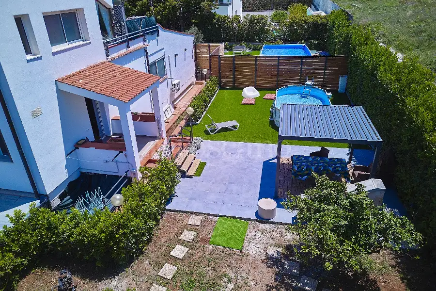 Villa Plurifamiliare in vendita di 550 mq a €1.200.000 (rif. 13/2026)