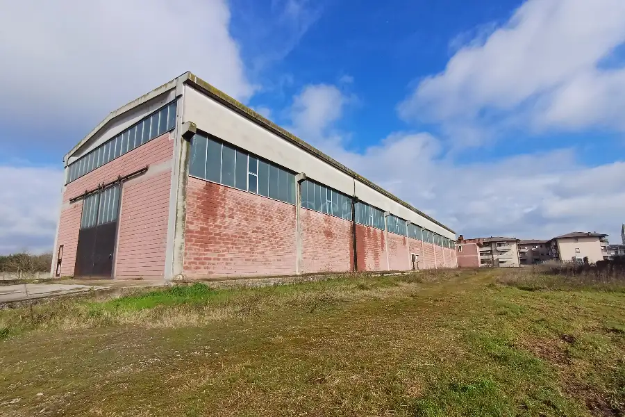 Edificabile Residenziali in vendita di 12.000 mq a €3.600.000 (rif. 3/2025)