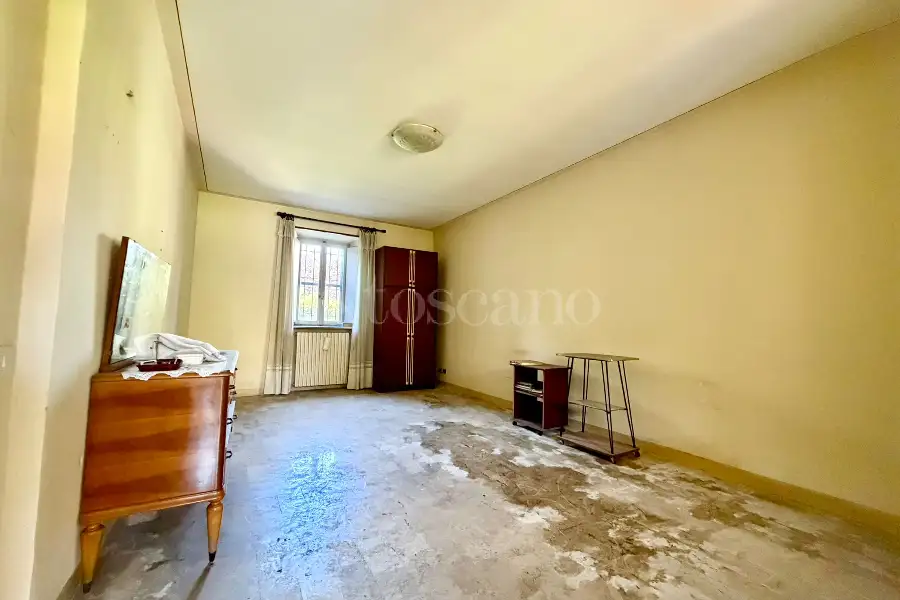 Casa Indipendente in vendita di 400 mq a €315.000 (rif. 41/2026)