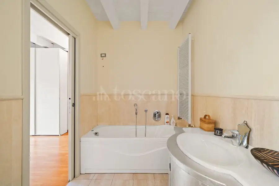 Casa in vendita di 220 mq a €800.000 (rif. 31/2026)