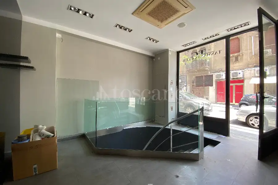 Negozio in affitto di 166 mq a €2.100 (rif. 57/2026)