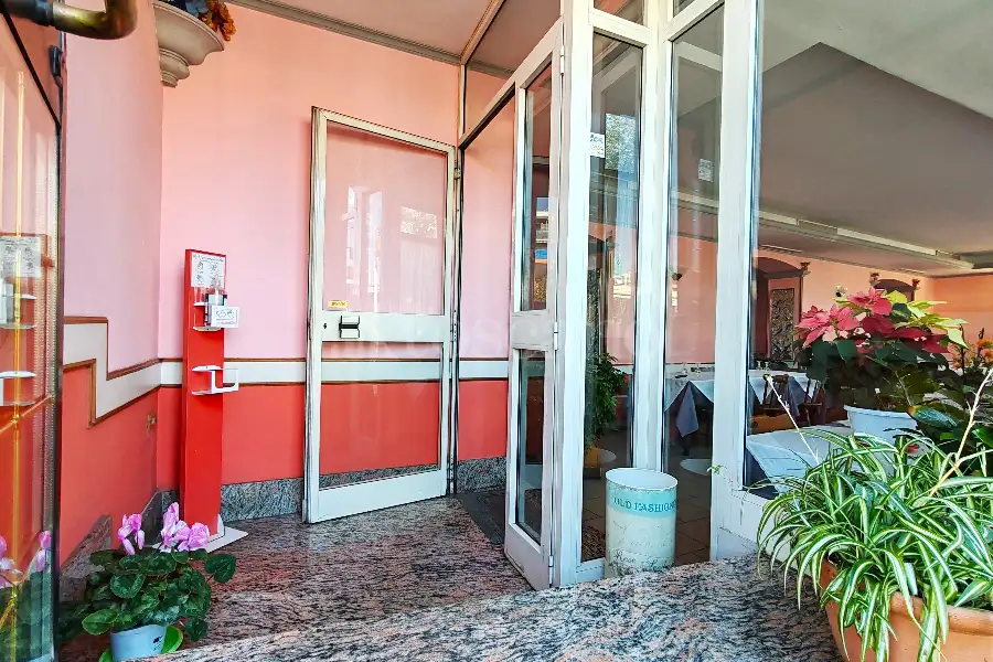 Negozio in affitto di 170 mq a €2.400 (rif. 27/2025)