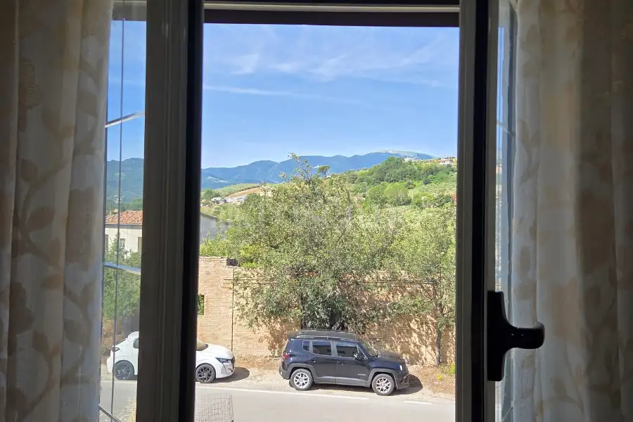 Casale in vendita di 300 mq a €200.000 (rif. 21/2026)