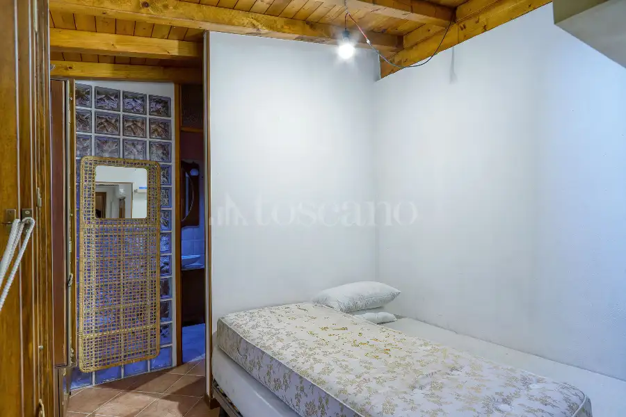 Casa Indipendente in vendita di 185 mq a €165.000 (rif. 42/2026)