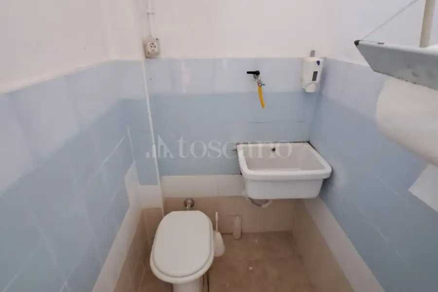 Negozio in affitto di 25 mq a €600 (rif. 6/2026)