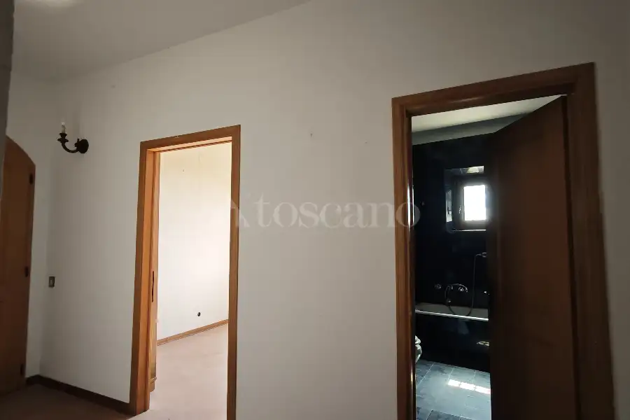 Casa in vendita di 400 mq a €650.000 (rif. 26/2025)