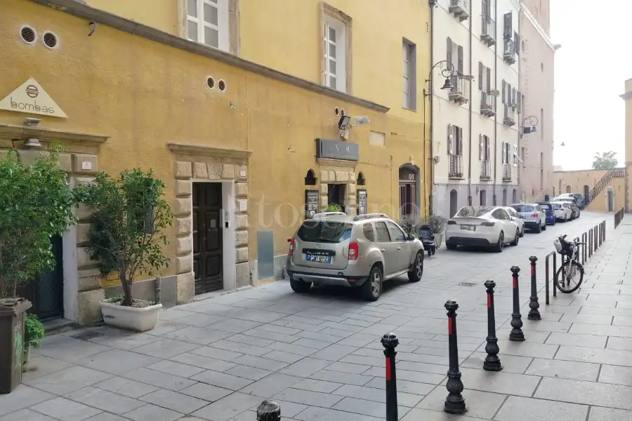 Negozio in affitto di 230 mq a €3.500 (rif. 116/2025)
