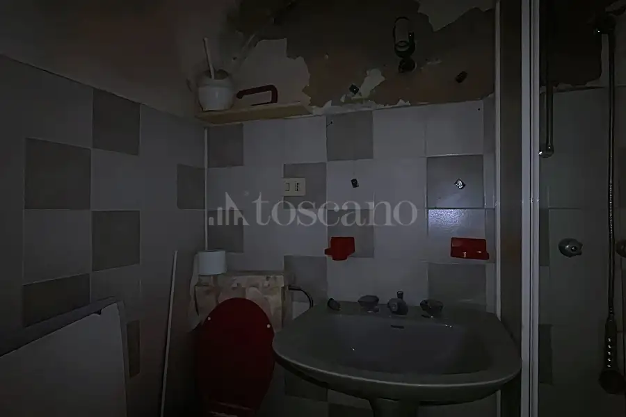 Negozio in vendita di 60 mq a €39.000 (rif. 75/2026)