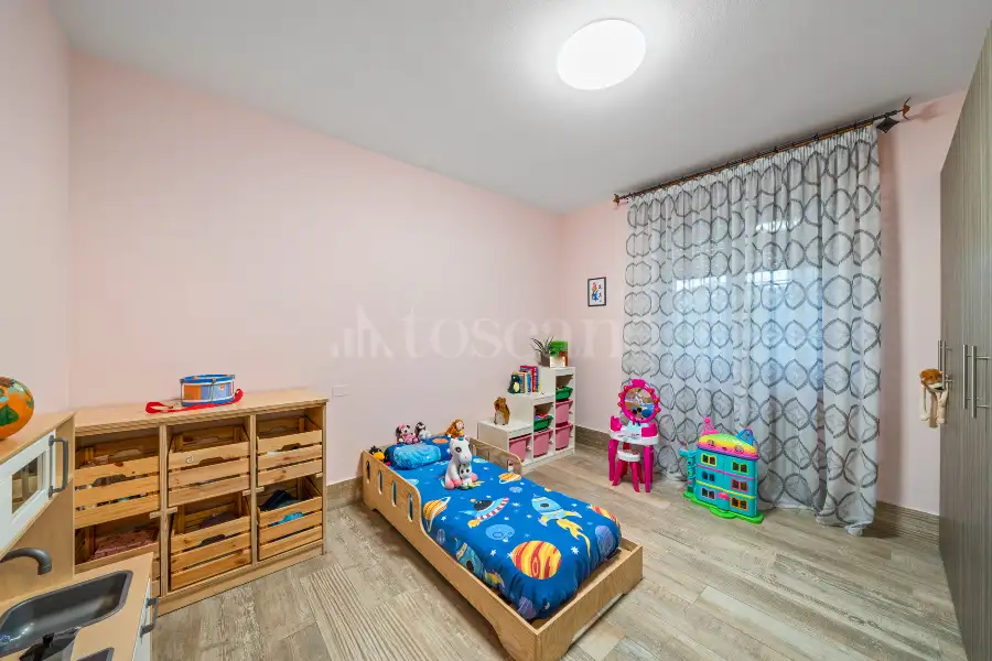 Villa in vendita di 350 mq a €980.000 (rif. 70/2025)