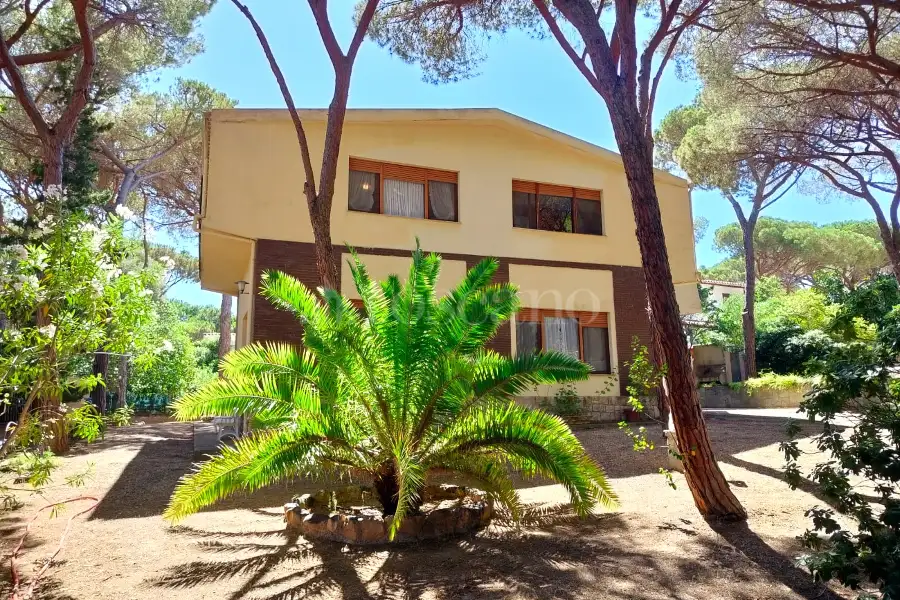 Villa in vendita di 280 mq a €845.000 (rif. 45/2025)