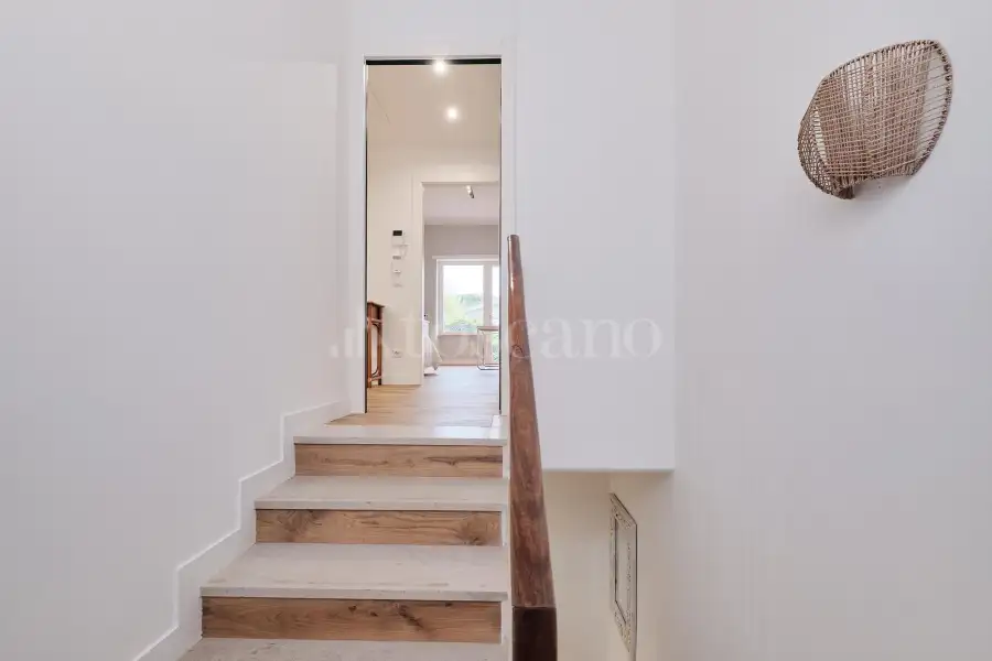Villa in vendita di 259 mq a €1.100.000 (rif. 2/2026)