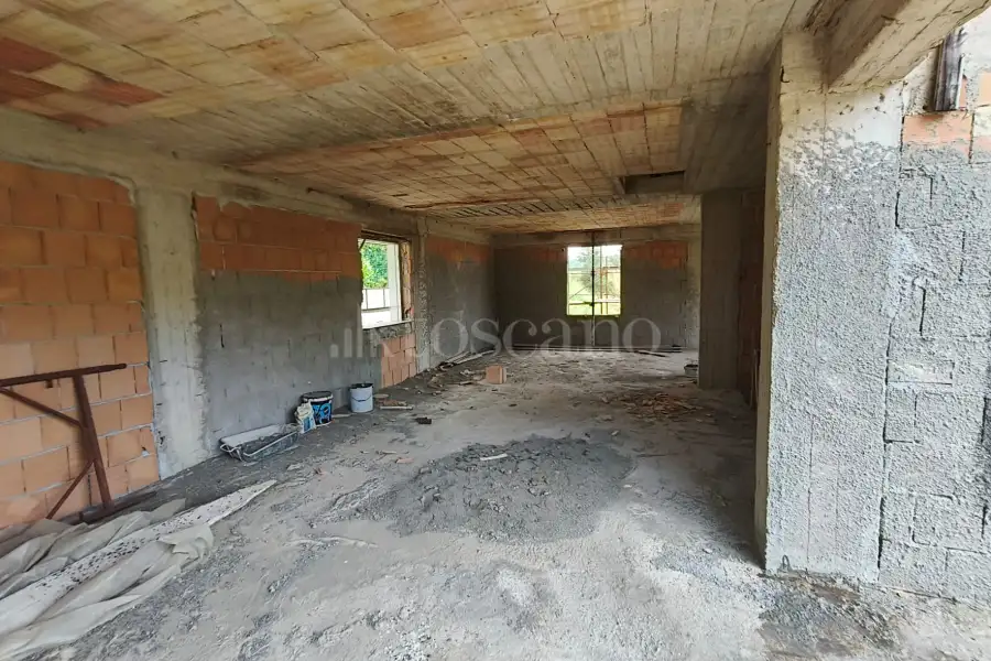 Villa in vendita di 270 mq a €75.000 (rif. 102/2025)