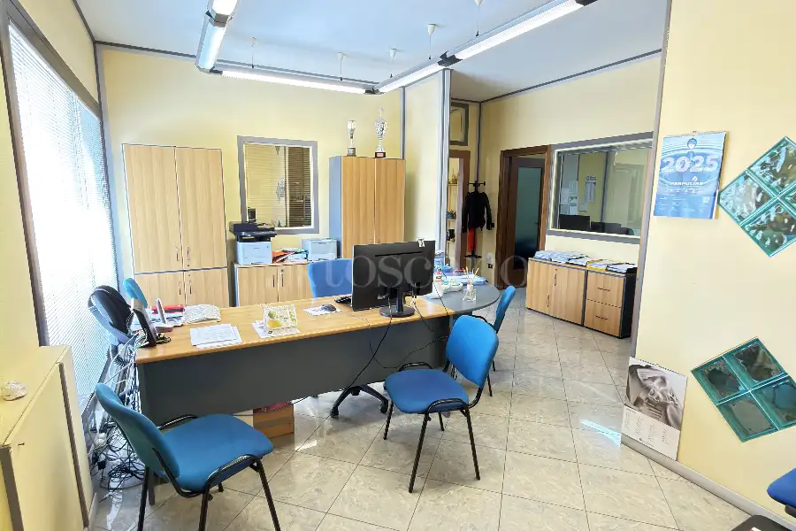 Ufficio in vendita di 113 mq a €290.000 (rif. 14/2026)