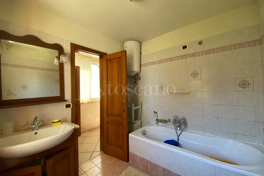 Casa in vendita di 260 mq a €230.000 (rif. 48/2026)