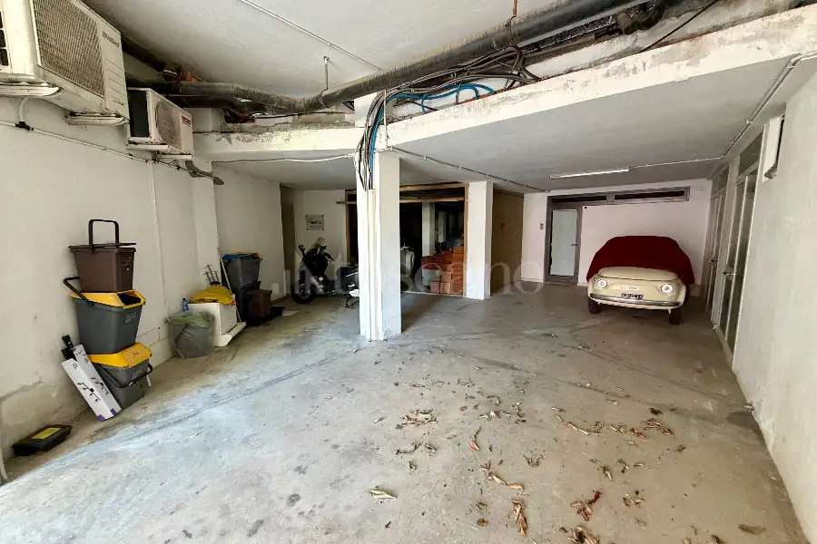 Magazzino in vendita di 220 mq a €105.000 (rif. 81/2025)