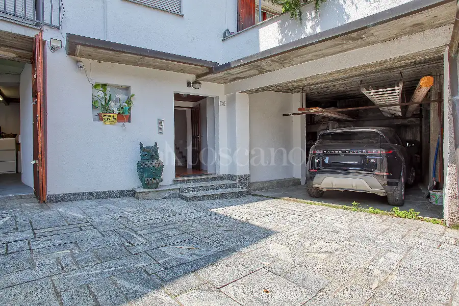 Casa Indipendente in vendita di 500 mq a €360.000 (rif. 21/2026)