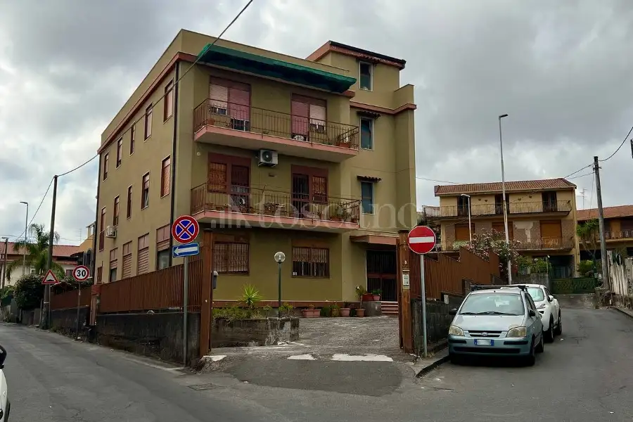 Magazzino in vendita di 155 mq a €98.000 (rif. 142/2026)