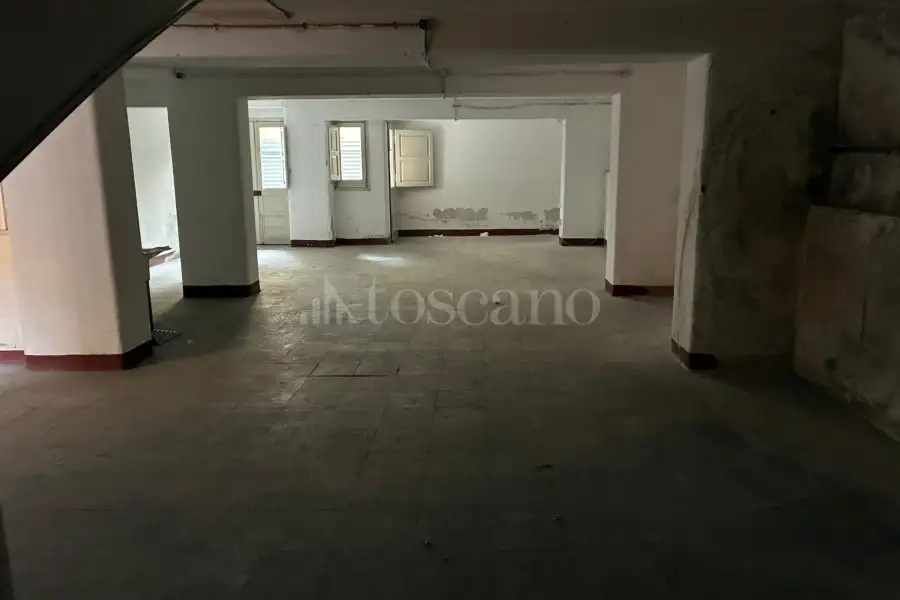 Box in vendita di 79 mq a €59.000 (rif. 5/2026)