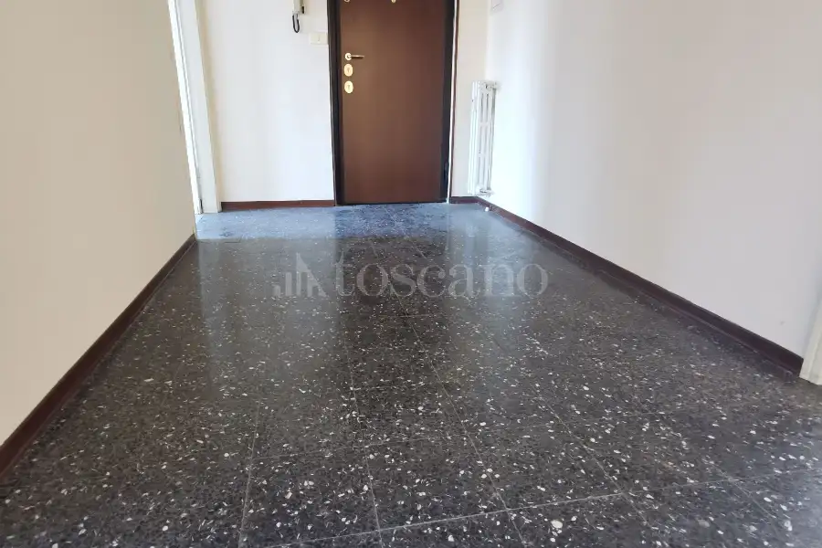 Palazzo in vendita di 510 mq a €240.000 (rif. 39/2026)