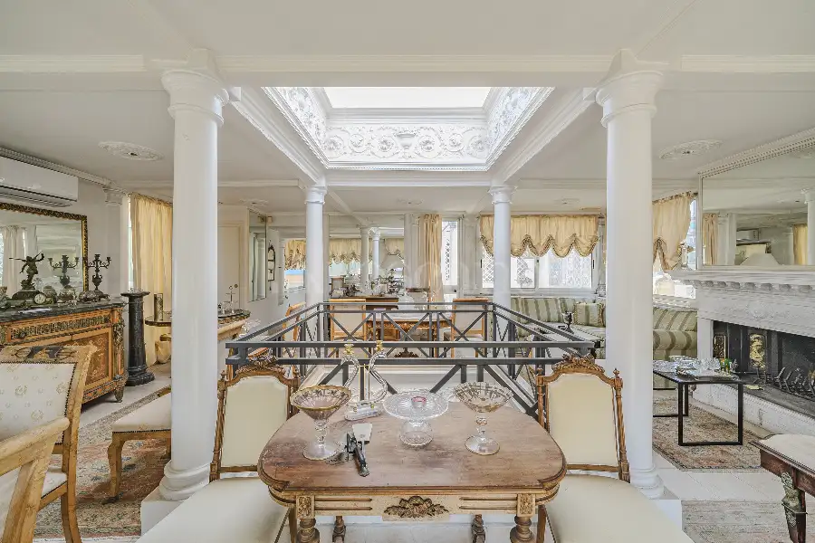 Villa in vendita di 210 mq a €980.000 (rif. 50/2026)
