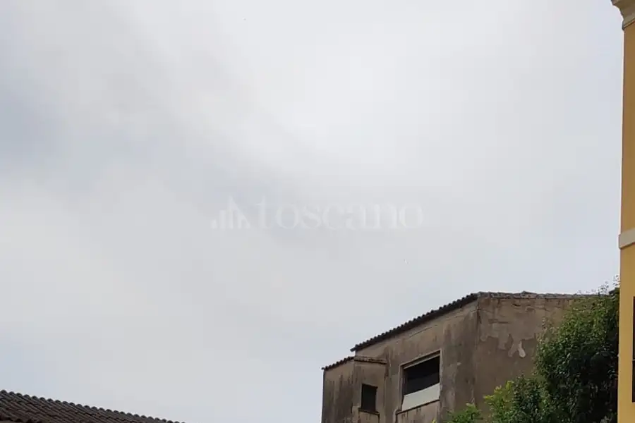 Palazzo in vendita di 280 mq a €310.000 (rif. 14/2023)