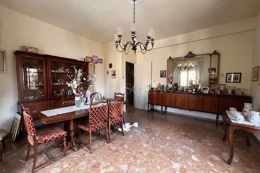 Casa Indipendente in vendita di 270 mq a €210.000 (rif. 37/2026)