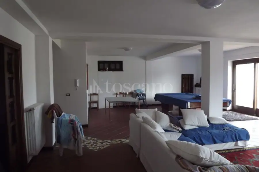 Villa in vendita di 400 mq a €399.000 (rif. 3/2024)