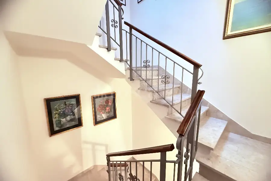 Casa Indipendente in vendita di 220 mq a €540.000 (rif. 24/2026)
