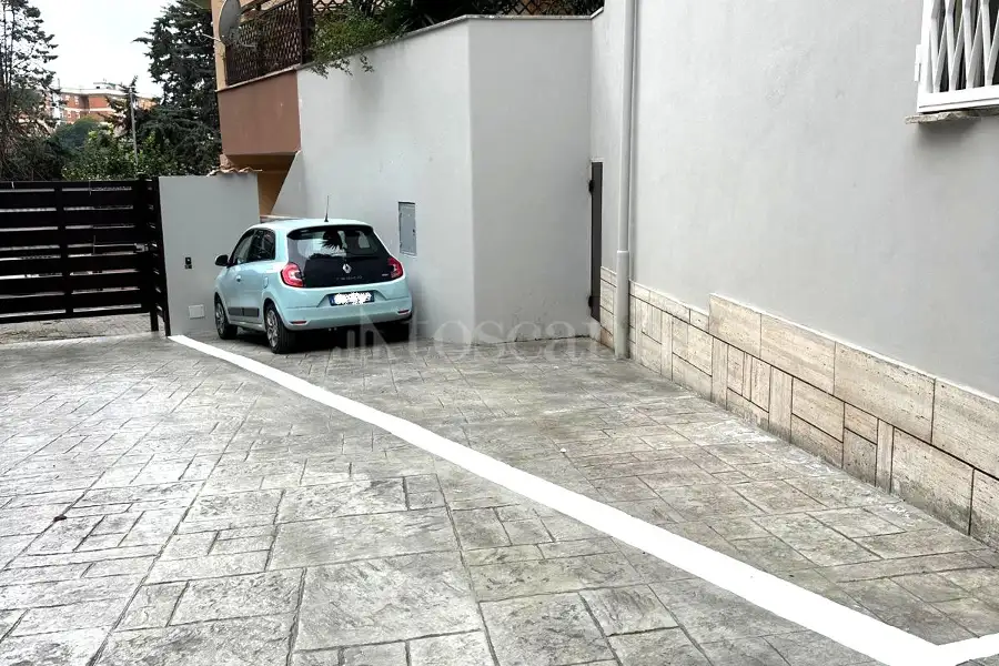 Posto Auto in vendita di 13 mq a €35.000 (rif. 5/2026)