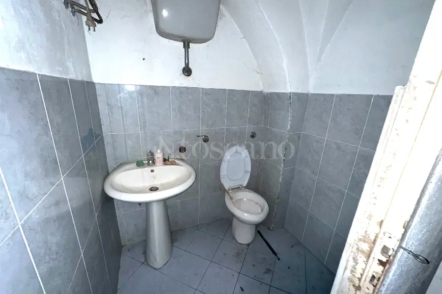 Negozio in vendita di 35 mq a €119.000 (rif. 1/2026)