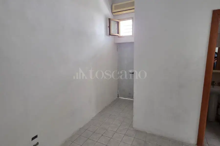 Negozio in vendita di 50 mq a €98.500 (rif. 15/2026)