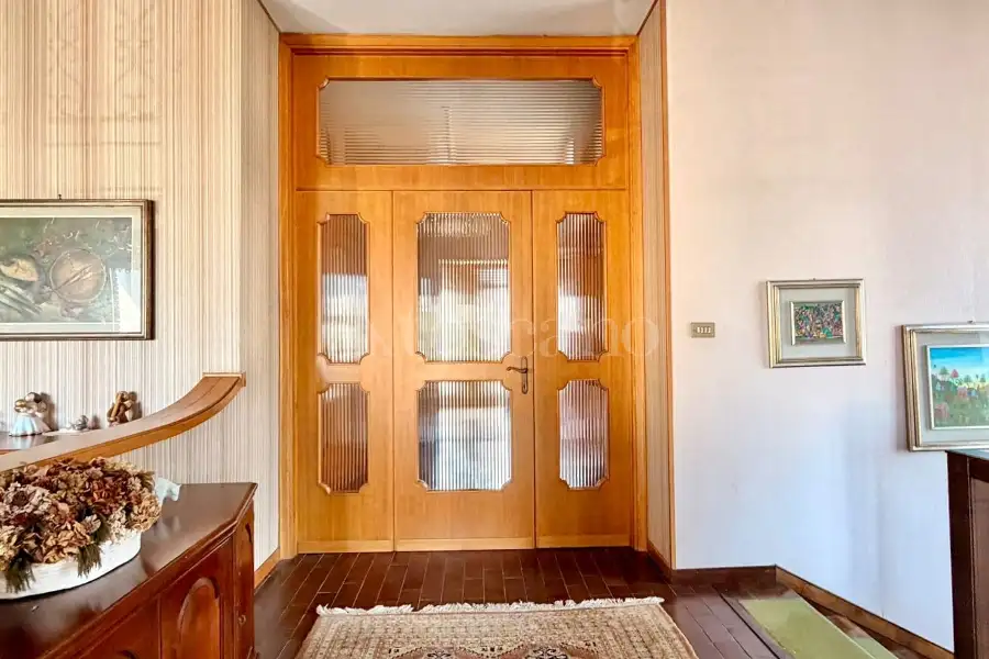 Casa Indipendente in vendita di 230 mq a €460.000 (rif. 22/2026)