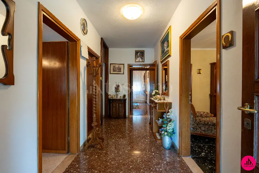 Casa Indipendente in vendita di 254 mq a €250.000 (rif. 150/2026)