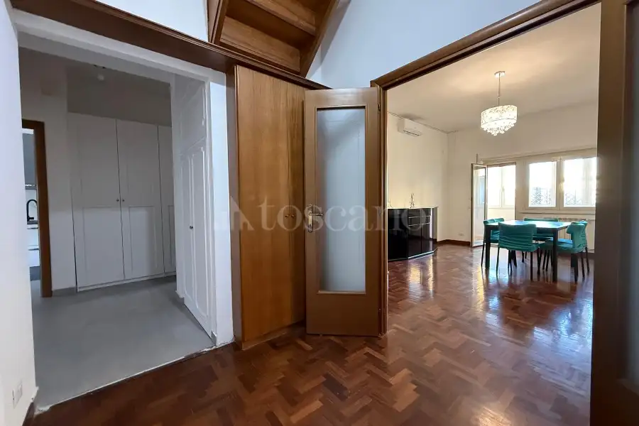 Attico in vendita di 190 mq a €575.000 (rif. 60/2025)