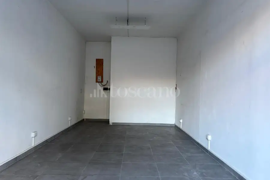 Negozio in affitto di 35 mq a €600 (rif. 1/2026)