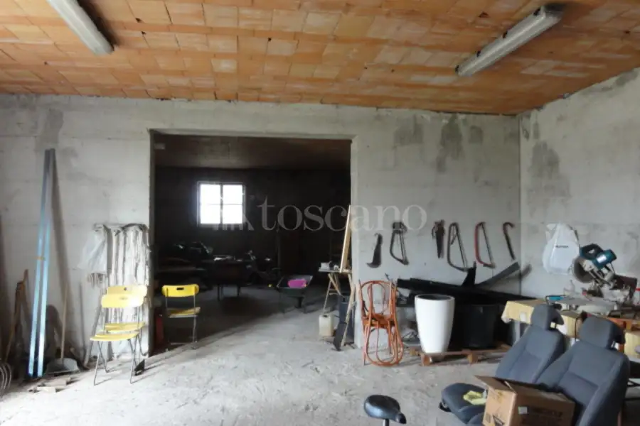 Garage in vendita di 103 mq a €29.000 (rif. 4/2022)