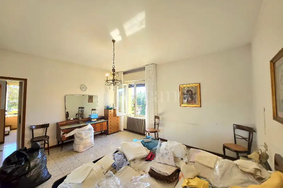 Casa Indipendente in vendita di 350 mq a €350.000 (rif. 53/2025)