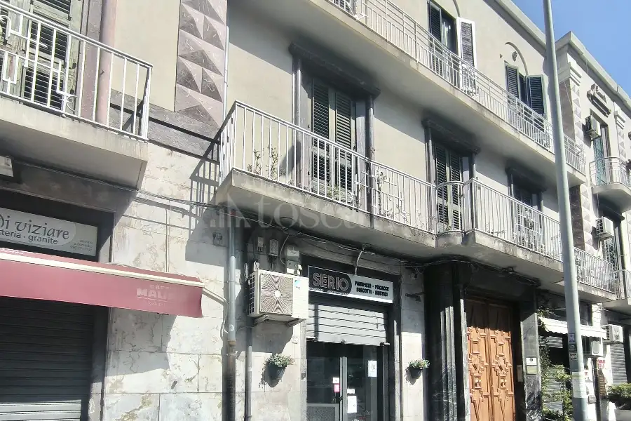 Negozio in affitto di 58 mq a €900 (rif. 34/2025)