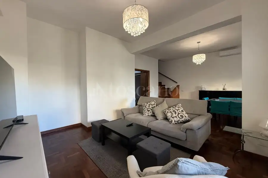 Attico in vendita di 190 mq a €575.000 (rif. 60/2025)